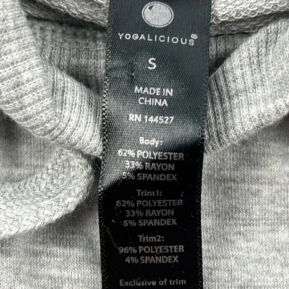 Yogalicious Hoodie Sz: Small - Picture 6 of 6
